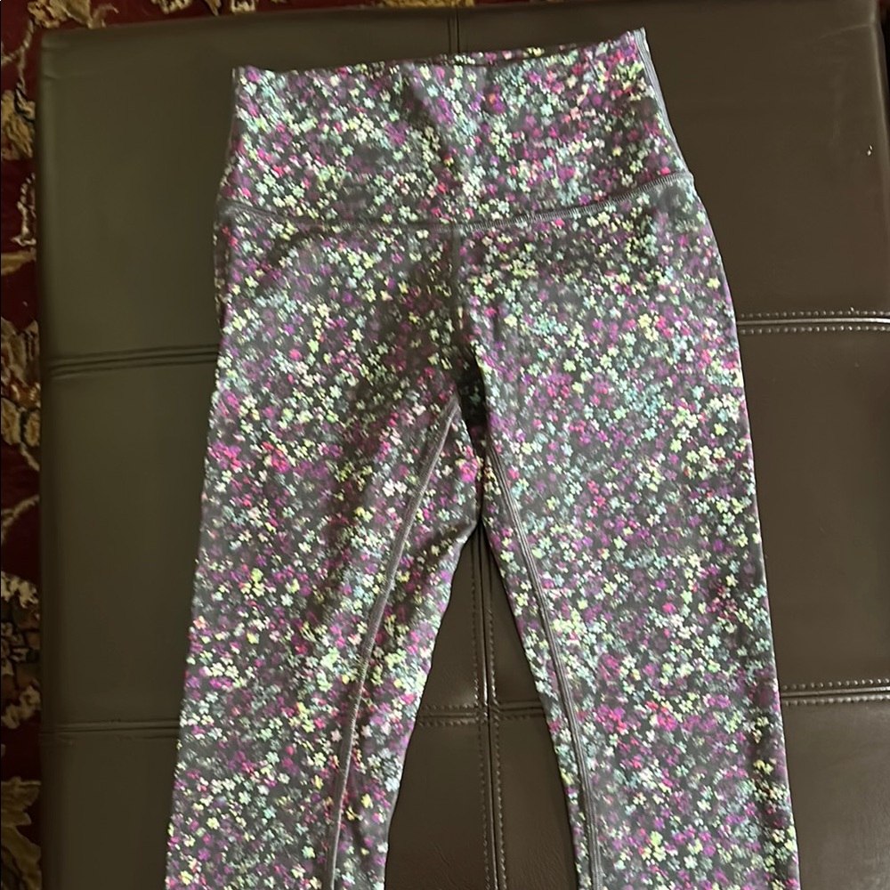 Lululemon Athletica Wunder Under Pink and Purple Leggings Geometric Design